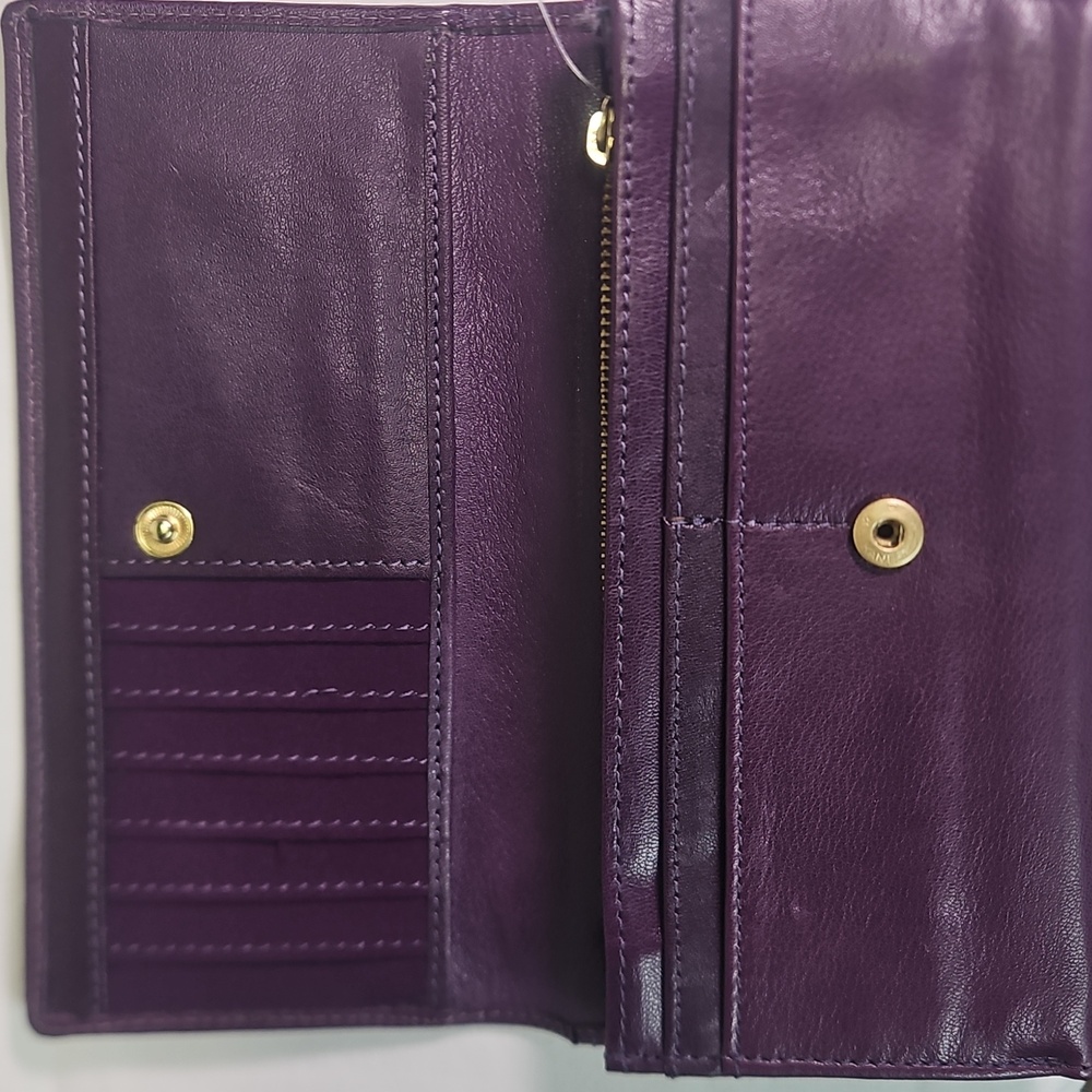 Pure Luxuries London Purple Leather Wallet - Picture 3 of 5